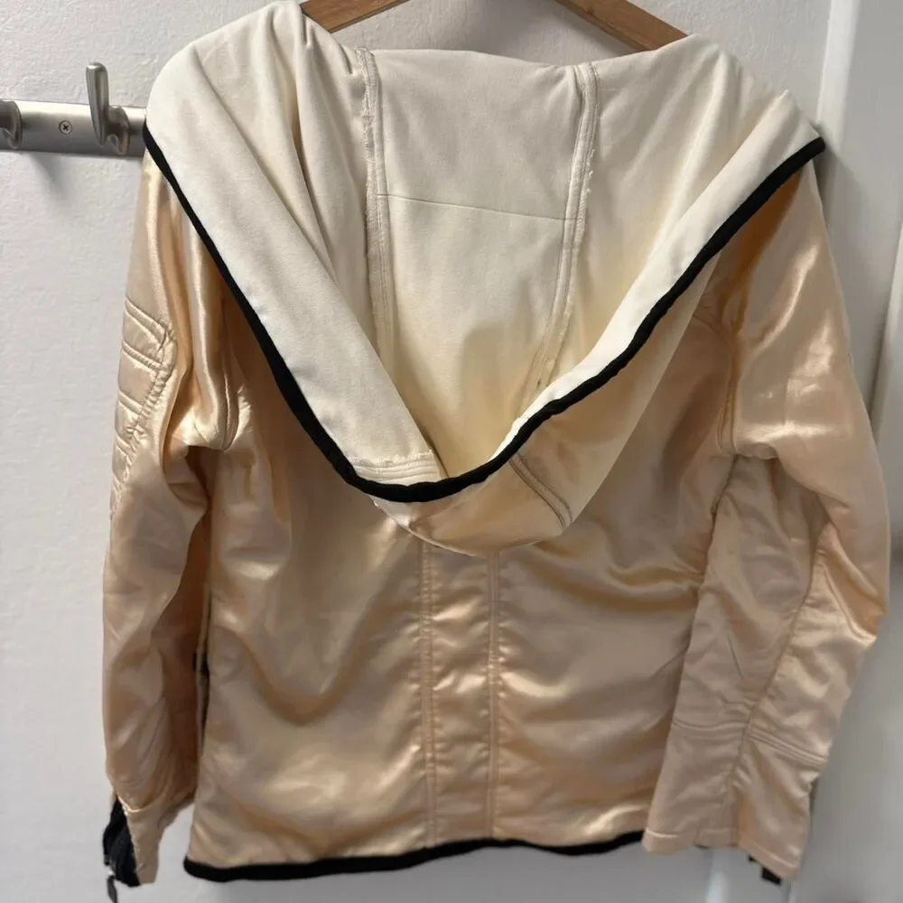 Chanel Women's Cream and Gold Jacket